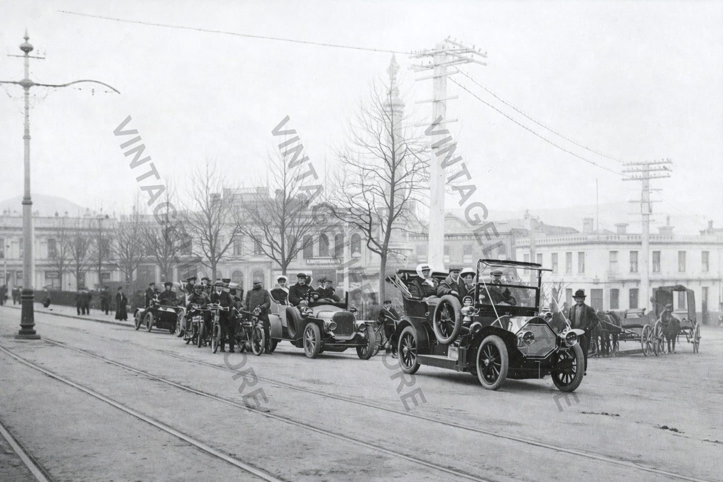 Otago Motor Association Opening Run Assembling in Dunedin, 1908 to Naumai, Lake Waihola, 55km south of Dunedin, New Zealand