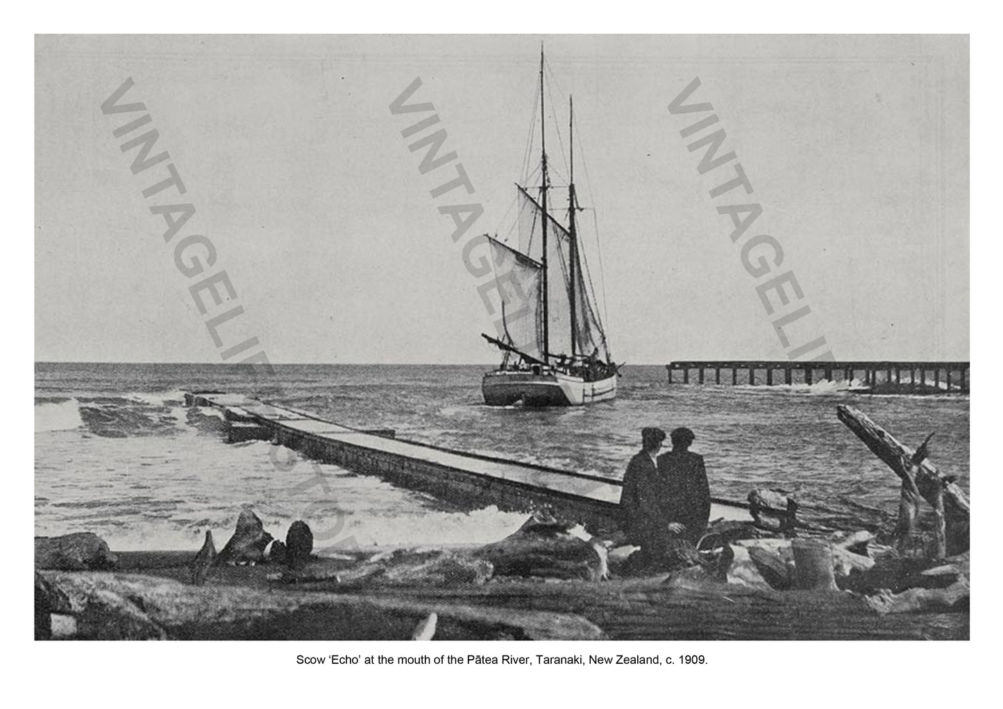 Scow ‘Echo’ at the mouth of the Pātea River, Taranaki, New Zealand c. 1909.
Coastal Shipping in the early 20th century around New Zealand