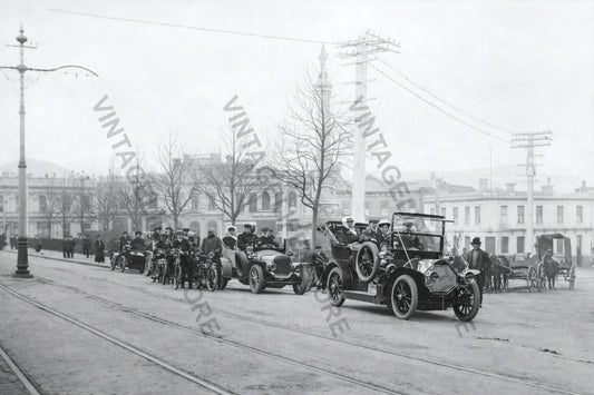 Otago Motor Association Opening Run Assembling in Dunedin, 1908 to Naumai, Lake Waihola, 55km south of Dunedin, New Zealand