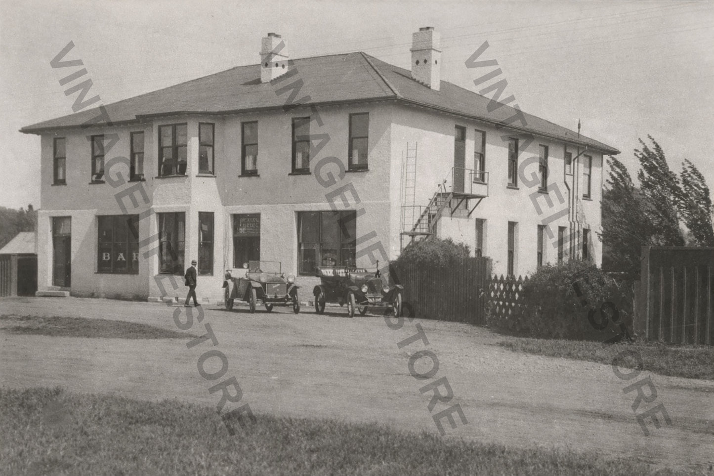 Waiau Hotel, North Canterbury, New Zealand c.1920