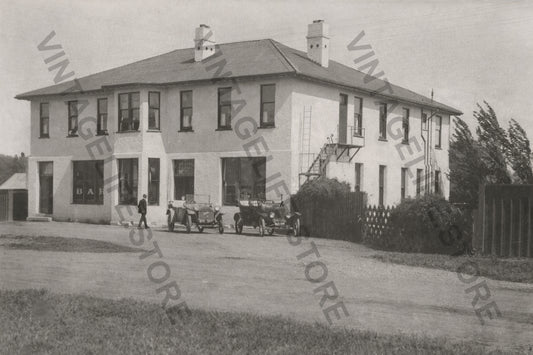 Waiau Hotel, North Canterbury, New Zealand c.1920